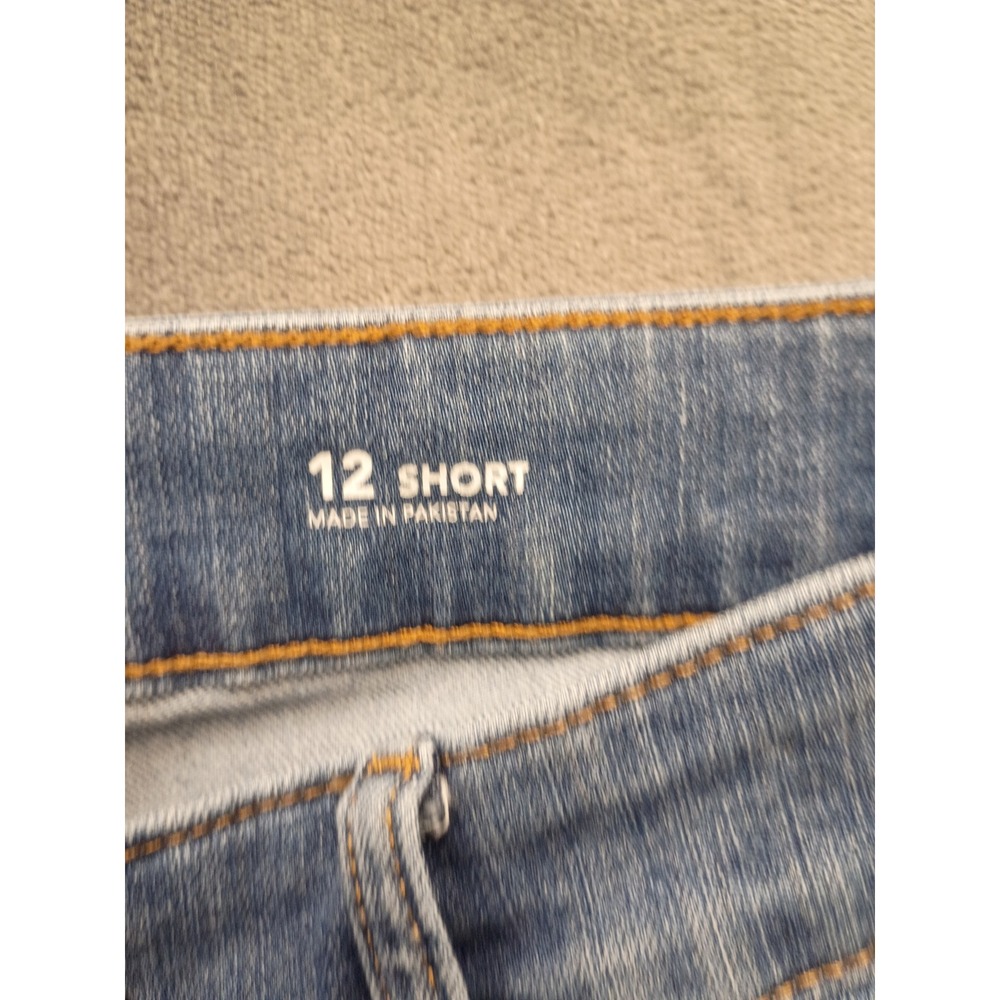 St. John's Bay Bootcut Jeans Womens 12 Short Blue Mid Rise Stretch Denim 1685 - Picture 7 of 9